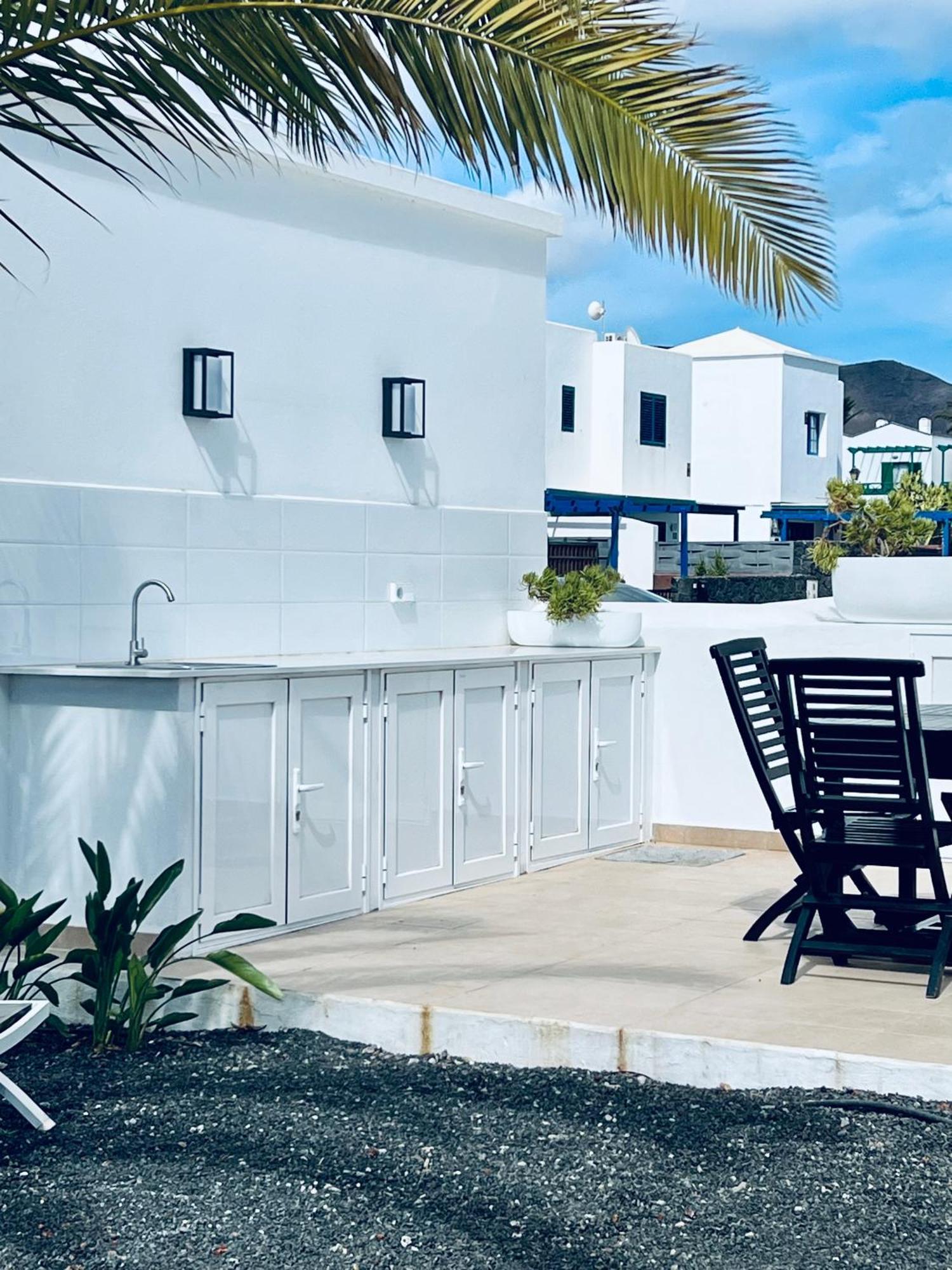 Lovely Casa Felicidad, Swimming Pool, Wifi X Private Garden Playa Blanca  Kültér fotó